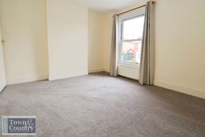 Ladysmith Avenue - click for photo gallery